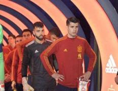 「小邋遢」：西班牙足球队燃起新星