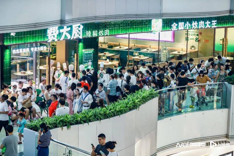 接待顾客超千万，茶饮卖出超千万杯！今年国庆黄金周餐饮爆了