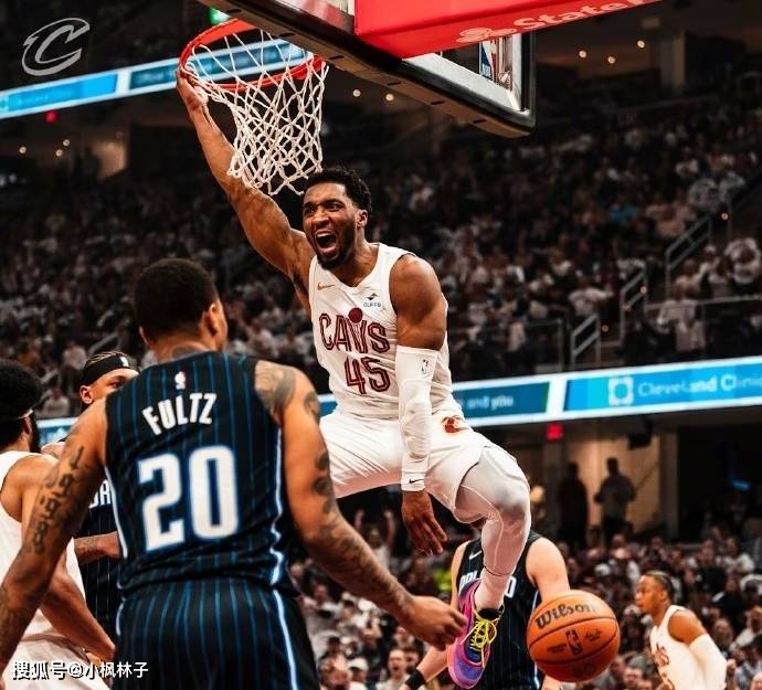 NBA季后赛：骑士主场击败魔术再下一城，米切尔23+8阿伦16+20