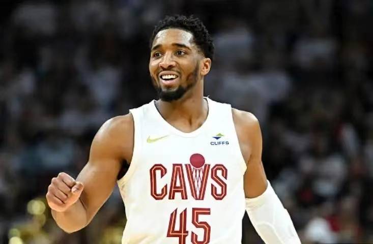 NBA季后赛：班切罗31+14，魔术38分大胜1-2骑士，米切尔13分