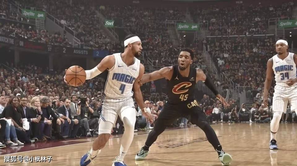 NBA季后赛：骑士主场险胜魔术赢得天王山之战，米切尔28+6班凯罗空砍39分