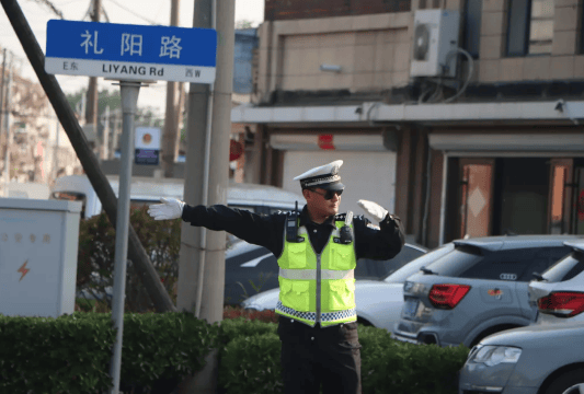 城阳交警发布交通拥堵提示，事关中超联赛主场比赛→