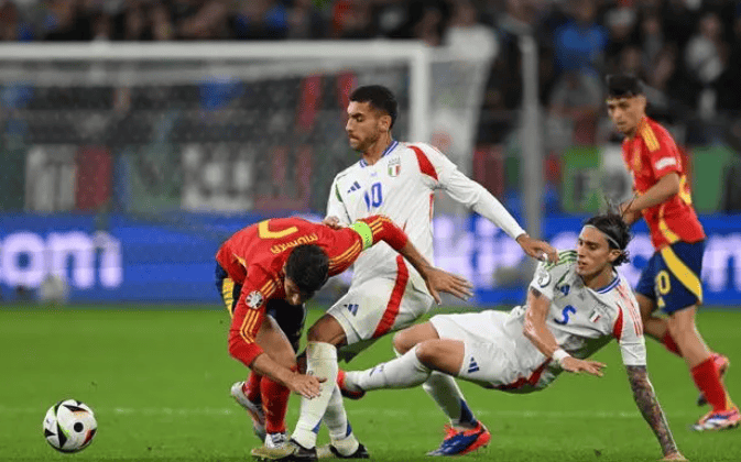 1-0,3-0欧洲杯争冠变天！16岁巨星领衔，两翼齐飞，法国嗅到不安