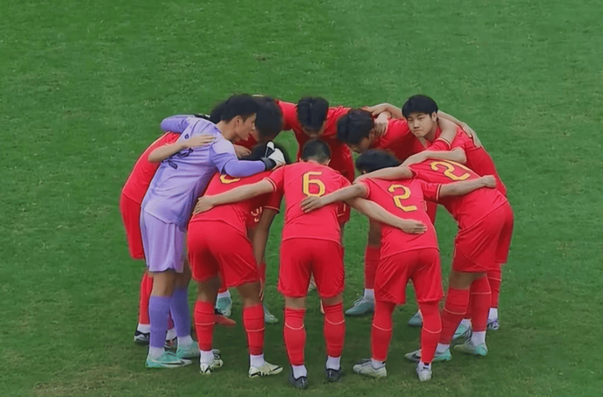 4-1，爆大冷！中国队终于赢了，击败韩国，C罗式庆祝+梅西式进球